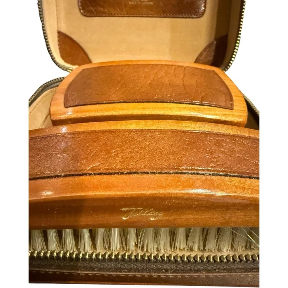 VTG MCM Dailey's Oak Calf Leather Goods Canada Travel Brush Set Vintage MCM